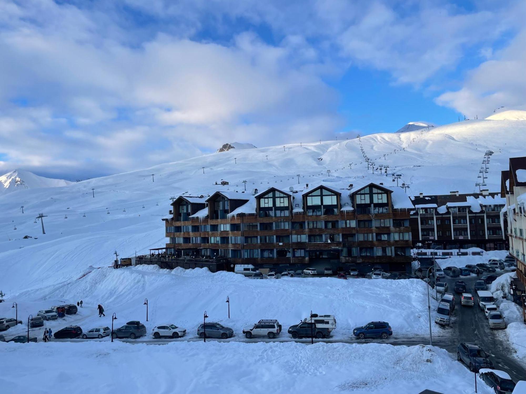 New Gudauri Suites Bagian luar foto